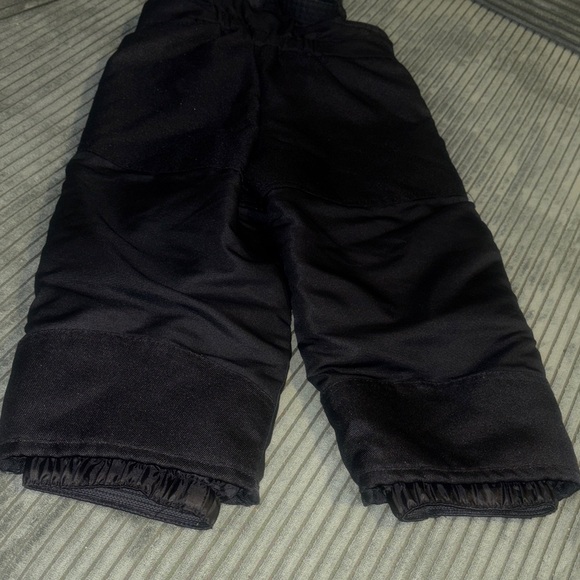 Snow Bibs - Picture 4 of 4